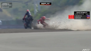 Marc Márquez sofre fratura no braço direito após queda no GP da Indonésia