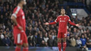 Van Dijk: «Esta época vai ser difícil não só pelo que acontece em campo mas fora dele...»