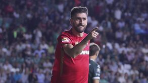México: Paulinho festeja mais um bis e já lidera melhores marcadores