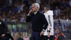 José Mourinho: «A nossa situação era complicada. Não podíamos sair daqui a 7 pontos...»