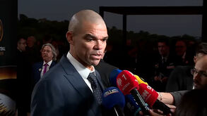 Pepe não esperava regresso de Mourinho mas assume: «É bom ter um treinador assim»
