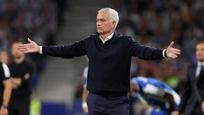 Mourinho à espera de novo ciclo de loucos: Águias vão ter sete jogos em 23 dias