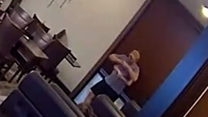 Jovem funcionária de restaurante salva a vida de cliente com a manobra de Heimlich  