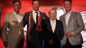 Van Gaal valida escolha de Martim Mayer: «Andries Jonker pode ajudar a tornar o Benfica grande de novo»