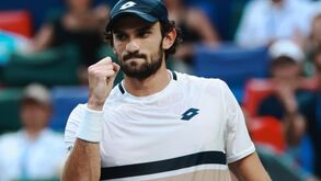 Vacherot faz história ao vencer Djokovic no Masters de Xangai