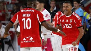Benfica vence Sporting na Luz em dérbi emocionante 