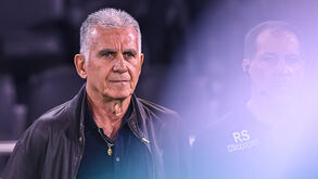 Omã perde e Carlos Queiroz fica mais longe do seu quinto Mundial