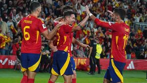 Jogadores da Espanha a festejar