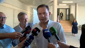 «É um dia muito importante para a nossa democracia»: Luís Montenegro vota em Espinho