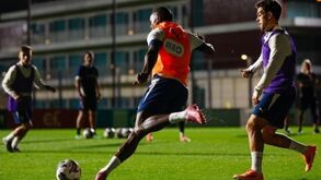 Rafael Leão e Gonçalo Inácio falham primeiro treino da 'Operação Hungria'