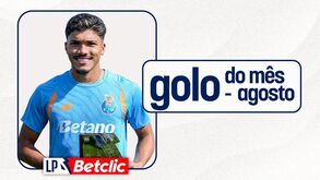 William Gomes recebeu prémio referente ao Golo do Mês de agosto da Liga Betclic