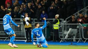 Jogadores da Islândia a festejar