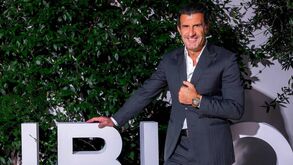 Figo deixa mensagem enigmática nas redes sociais: «Sempre achei que podia ser um bom presidente»