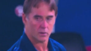 Lopetegui levou uma bolada em cheio e ficou com a cara neste estado