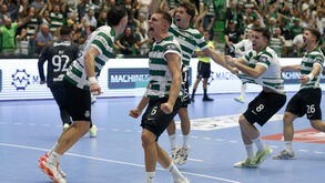 Sporting vence Veszprém na Liga dos Campeões com golo de Martim Costa