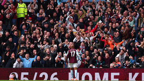 Aston Villa recebe Maccabi Telavive sem adeptos israelitas