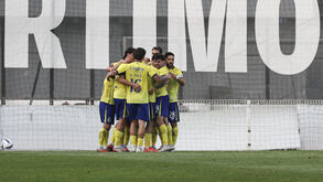 Bis de Miguel Puche em Portimão apura Arouca para a 4.ª eliminatória da Taça