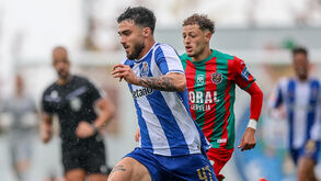 Ángel Alarcón em ação frente ao Marítimo B