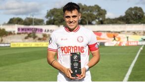 Martim Ribeiro eleito jogador do mês de setembro da Liga Revelação
