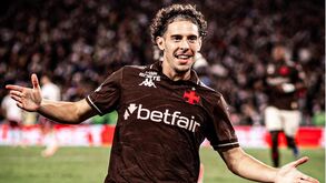 Nuno Moreira volta a marcar pelo Vasco frente ao Fluminense e recebe muitos elogios