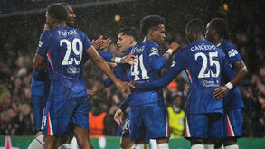 Jogadores do Chelsea festejam golo frente ao Ajax