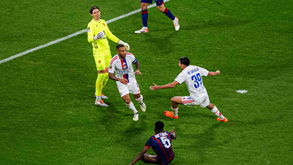 Mathys de Carvalho determinante no golo do Lyon frente ao Basileia