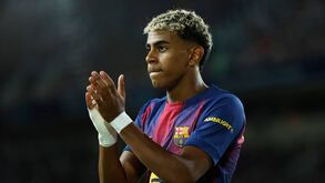 Lamine Yamal aquece o 'El Clásico': «Real Madrid? Roubam, estão sempre a queixar-se...»