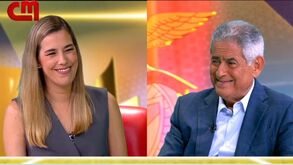Vieira diz que tem dois jogadores portugueses 'anotados' para o Benfica e... pisca o olho quando é mencionado Gustavo Sá