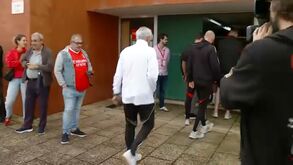 Plantel do Benfica e José Mourinho já votaram no Seixal