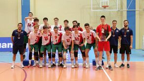Seleção sub-18 masculina de voleibol prepara torneio WEVZA em Portugal
