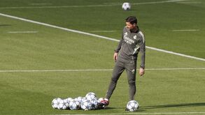 Xabi Alonso durante um treino do Real Madrid