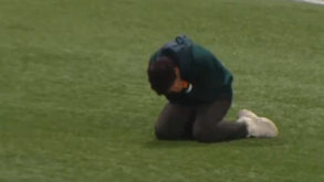 Abel Ferreira de joelhos e em lágrimas depois de 'virada épica' rumo à final da Libertadores