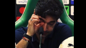 Abel Ferreira diz que queria abraçar a filha e chora: «Não gosto de mostrar a minha parte fraca...»