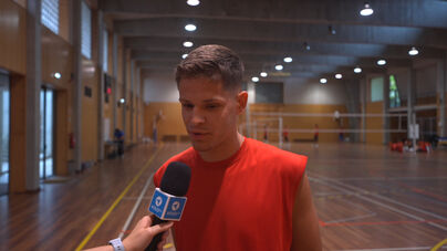 Vasco Redondo, jogador da seleção de voleibol de sub-18: «Ser capitão tem importância muito grande»