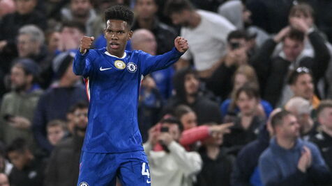 Estevão a festejar golo marcado ao Liverpool
