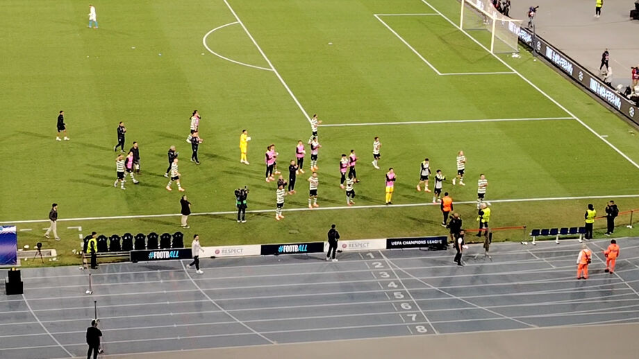 As imagens que marcaram os últimos segundos em Nápoles e o pós-jogo