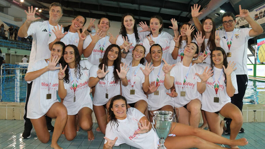 Benfica vence Supertaça feminina de polo aquático pela 7.ª vez
