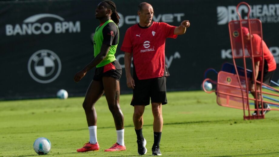Rafael Leão pode ser crucial para o Milan no jogo contra a Juventus, diz Allegri