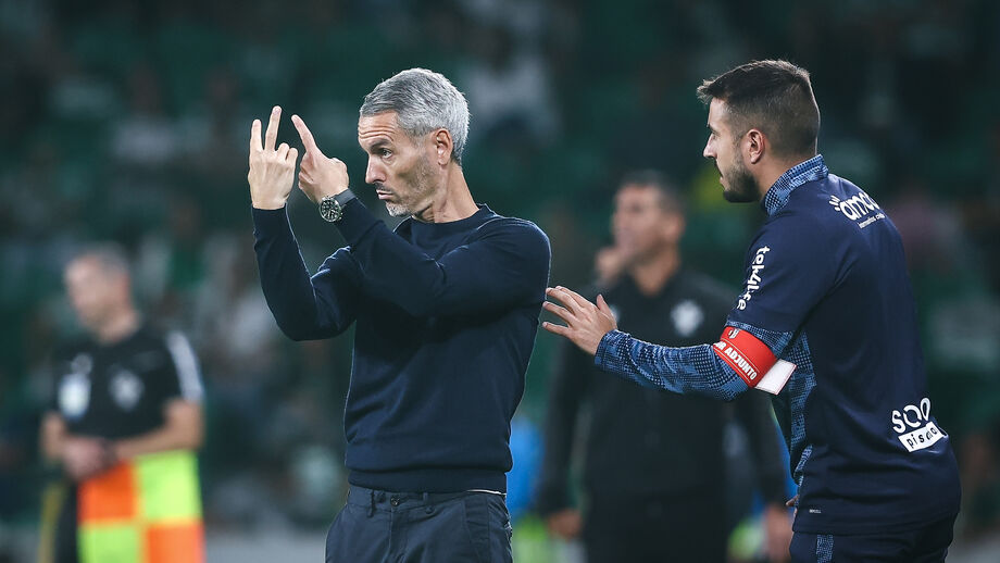 Carlos Vicens elogia atitude da equipa