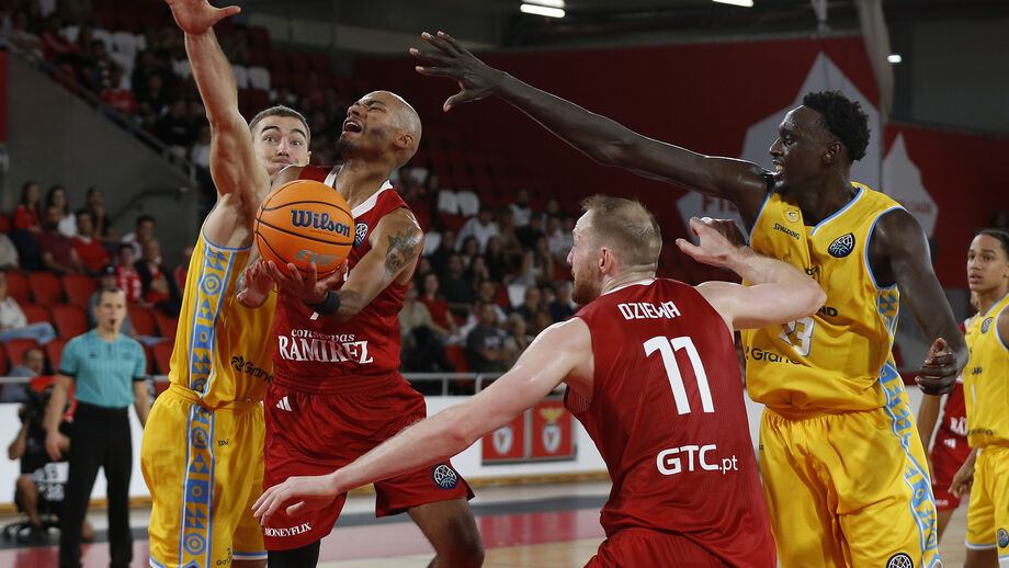 Benfica perde com Gran Canária na estreia da Liga dos Campeões