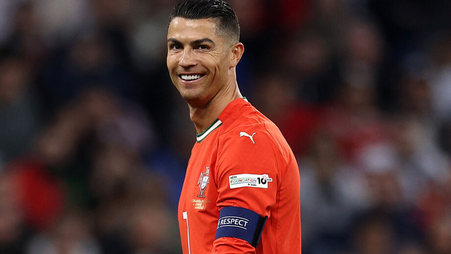 Cristiano Ronaldo atinge marca histórica de mil milhões em fortuna