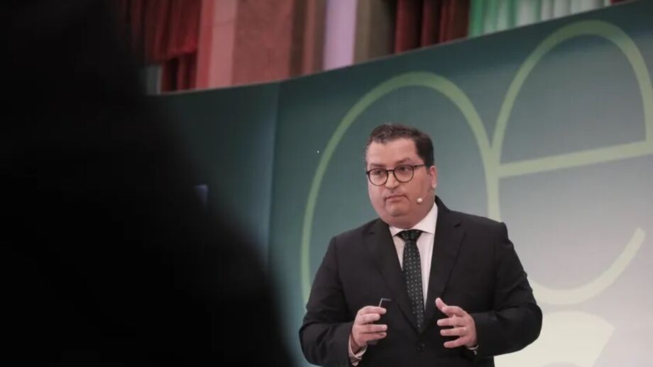 Ministro Miranda Sarmento na conferência de apresentação do OE2026