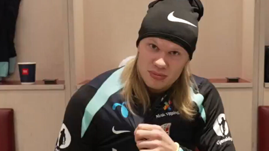 Avançado norueguês foi bastante interventivo durante todos os exercícios e até aproveitou para 'picar' Andreas Schjelderup