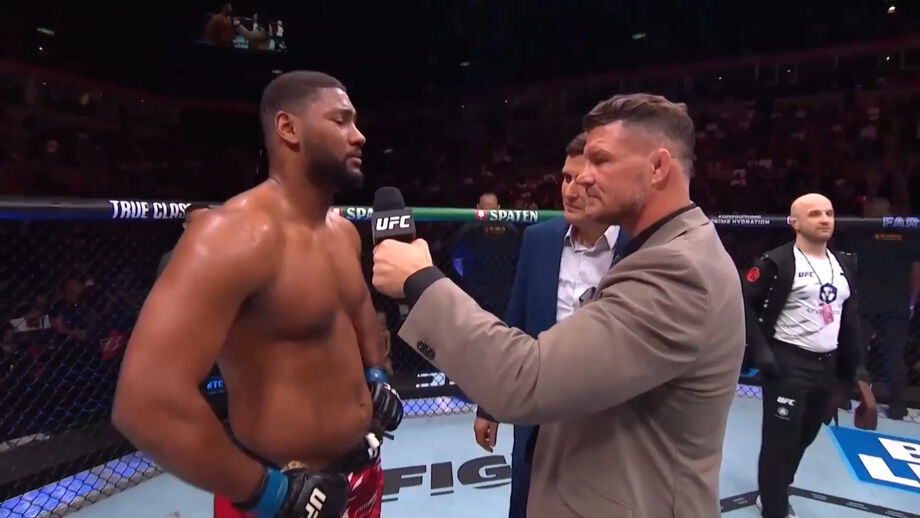 Primeiro disse que não falava em inglês... depois soltou um discurso a falar de forma perfeita