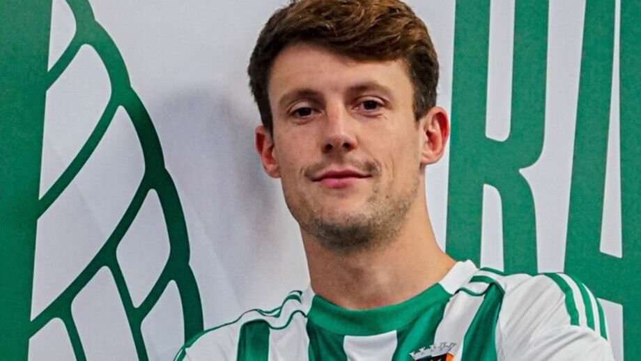 Avançado deve substituir Clayton