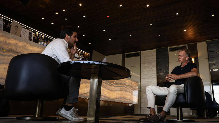 Andries Jonker valida Mourinho e perspetiva um futuro no Benfica