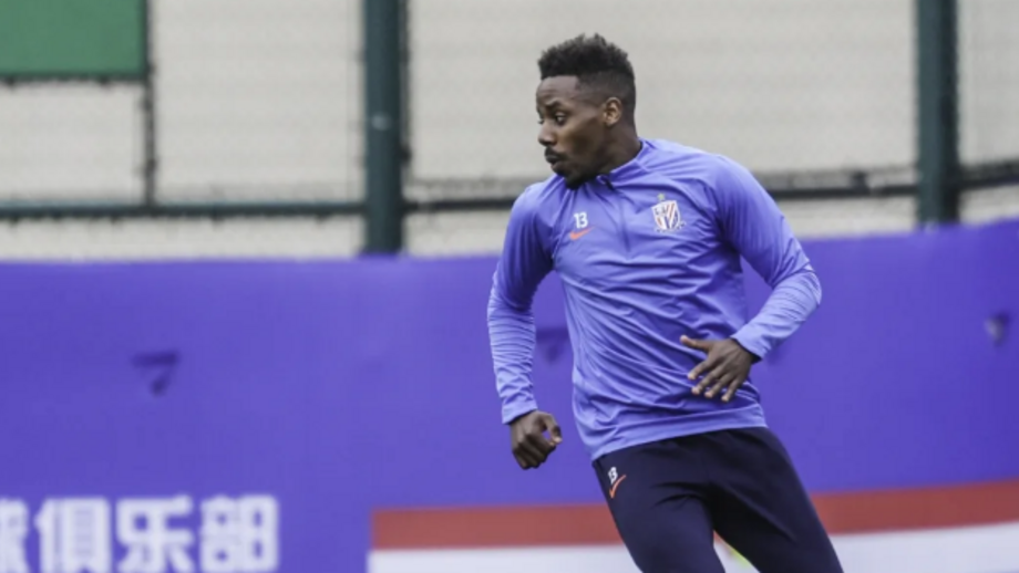 Wilson Manafá, lateral-direito do Shanghai Shenhua