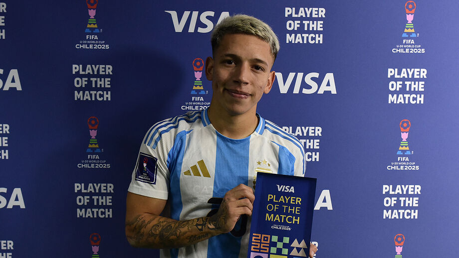 Prestianni foi o melhor em campo diante da Colômbia