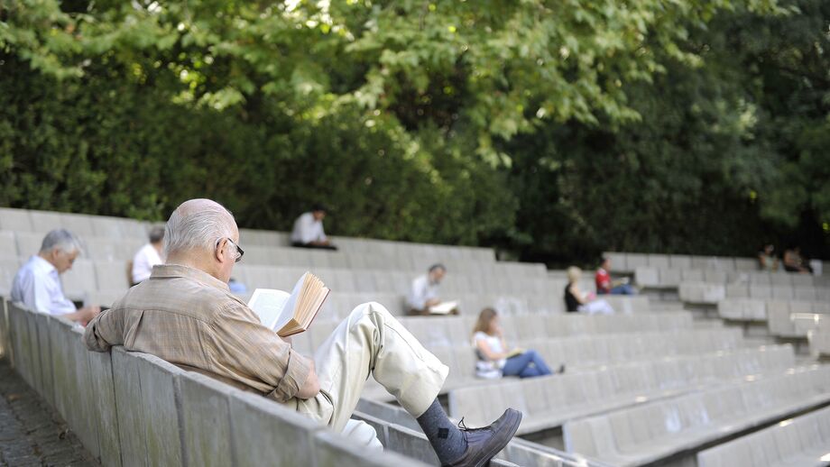 Provedoria de Justiça revela que as entidades públicas estão a exigir um mínimo de 12 meses de descontos na Segurança Social para atribuir pensões antecipadas sem base legal para isso