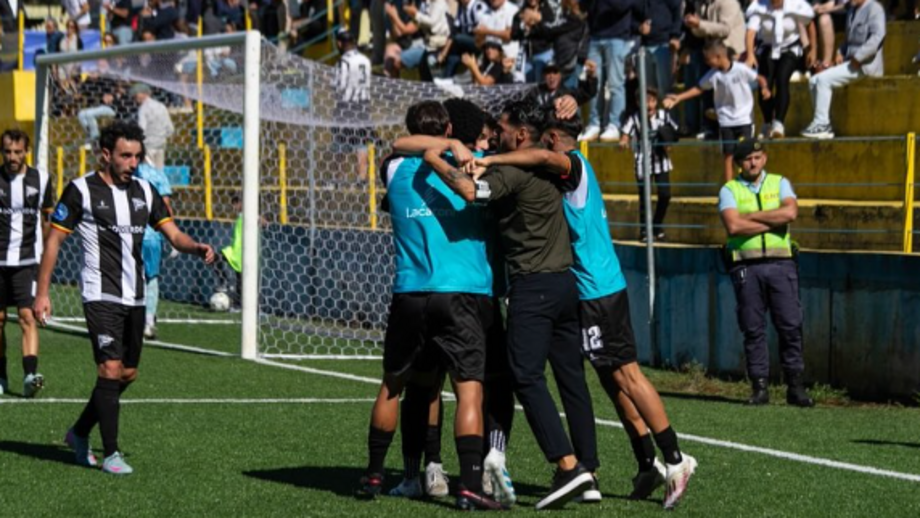 Sp. Espinho defronta este sábado o Santa Clara